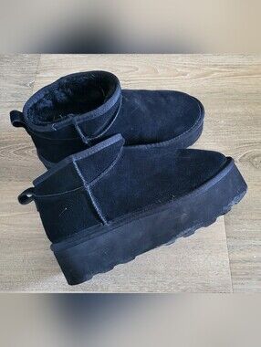 CUSHIONAIRE Black Genuine Suede Platform Mini Ankle Boots
